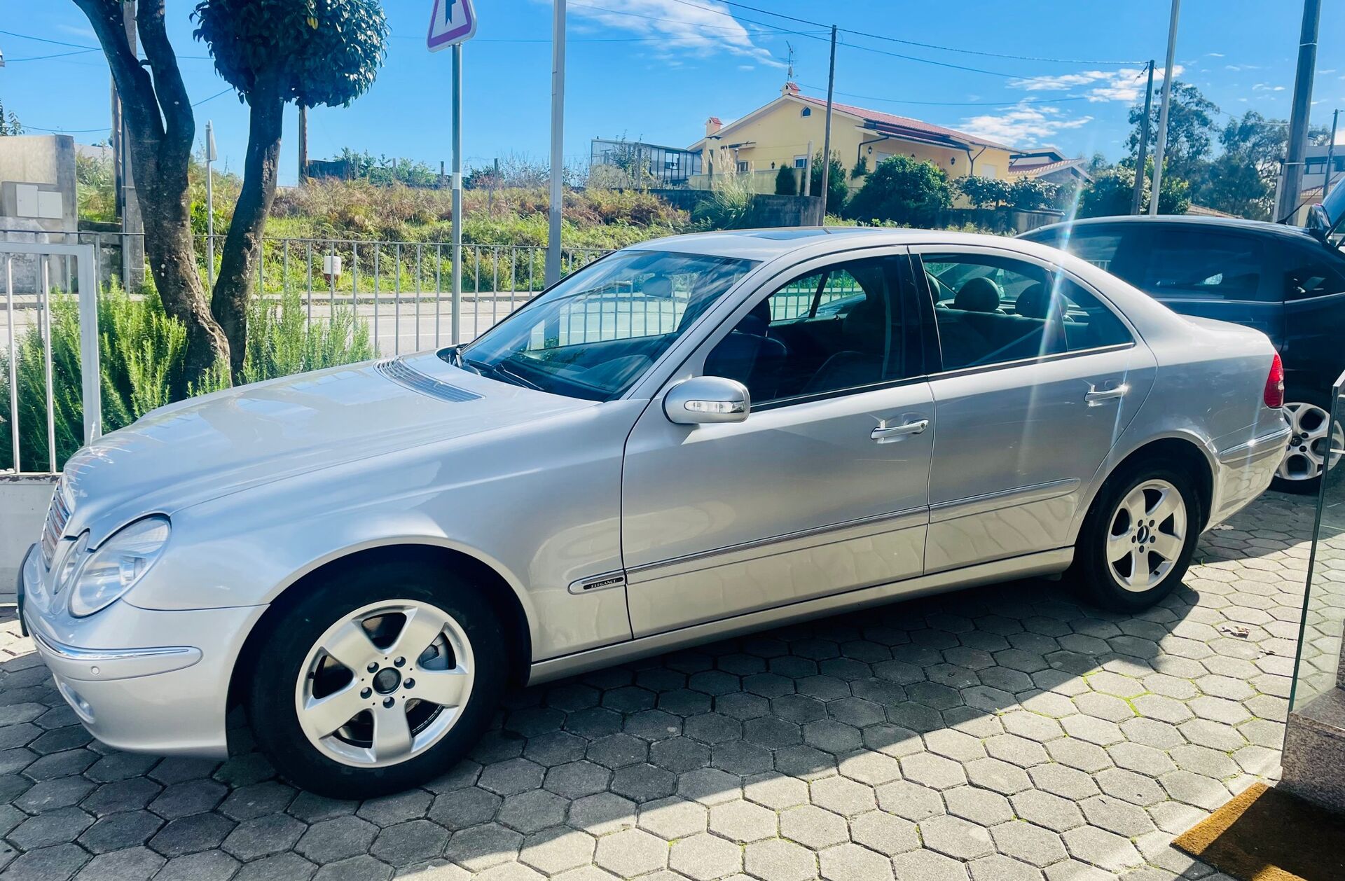 MERCEDES Classe E E 220 CDi Elegance Aut.