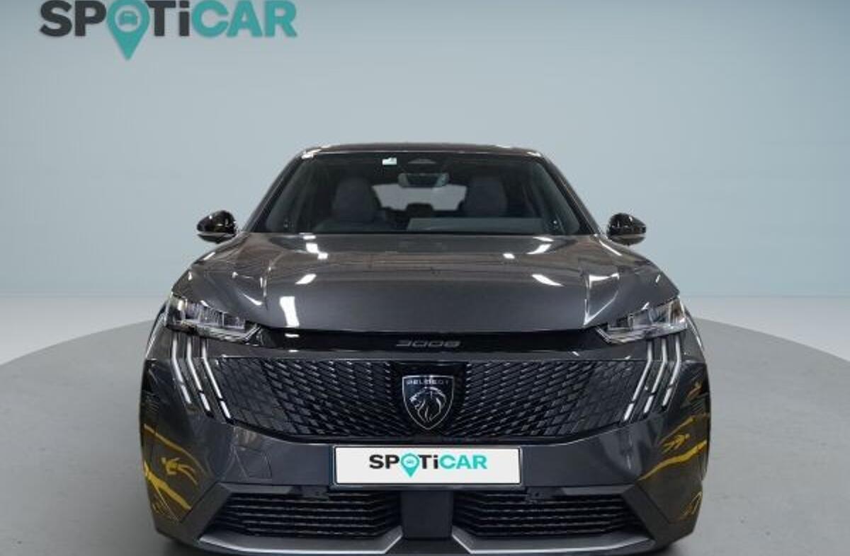 PEUGEOT 3008 1.2 Hybrid Allure e-DCS6