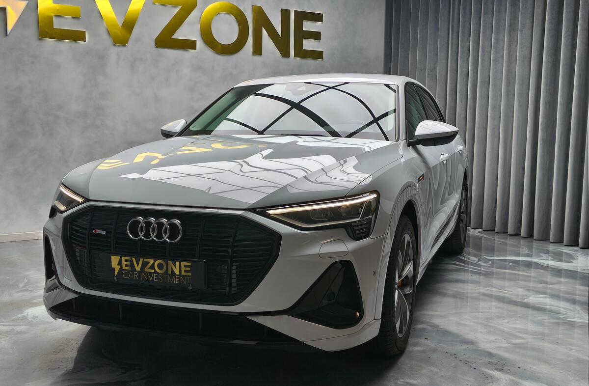 AUDI e-tron GT quattro