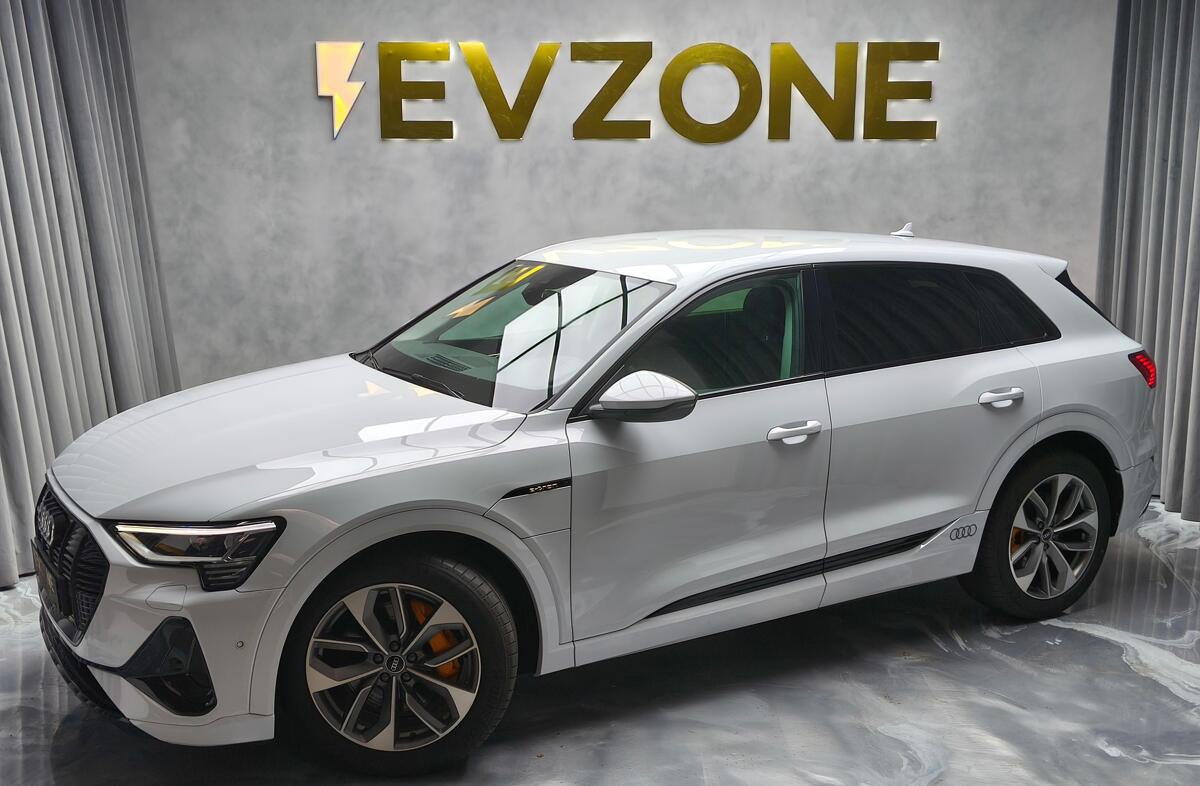 AUDI e-tron GT quattro