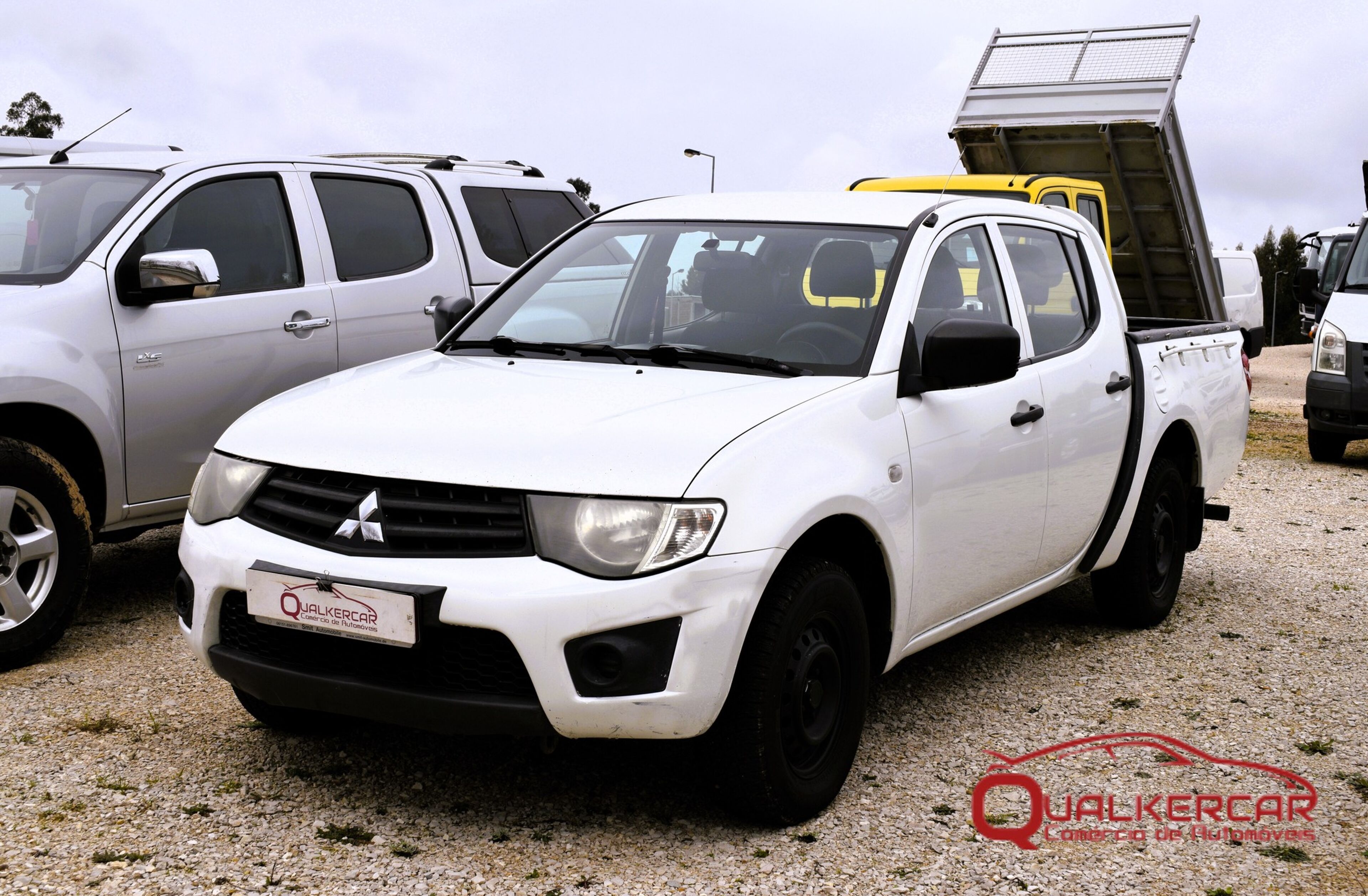 MITSUBISHI L 200 Pickup
