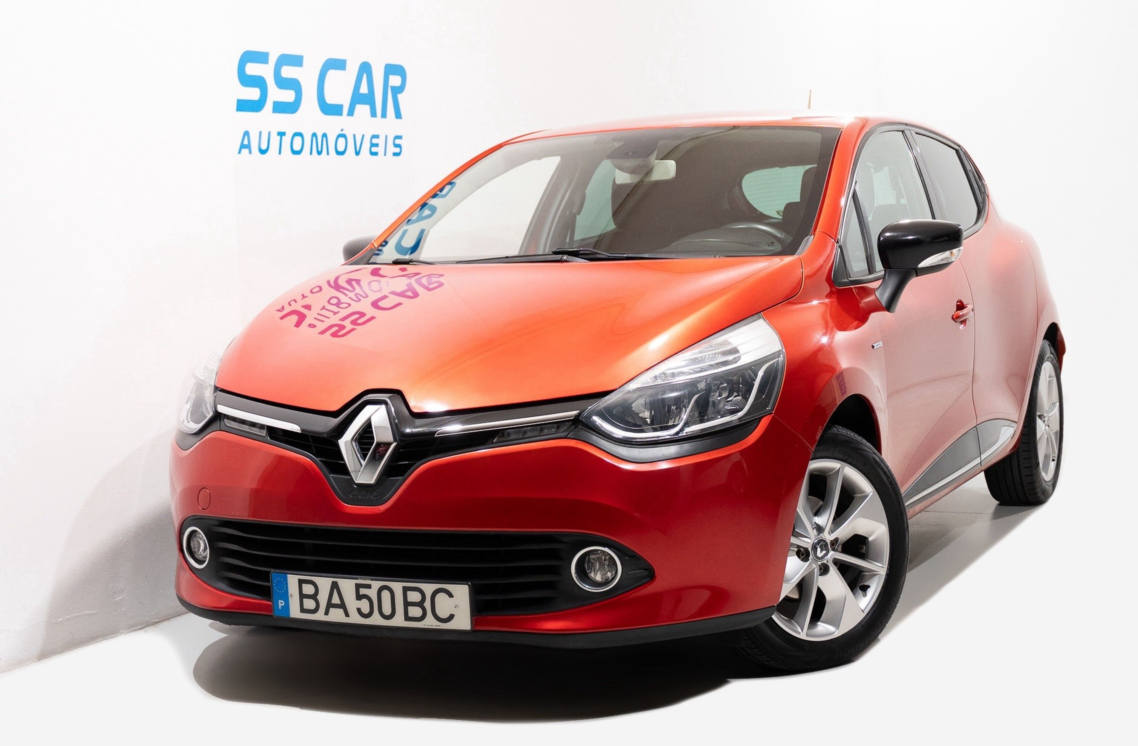 RENAULT Clio 0.9 TCE Limited