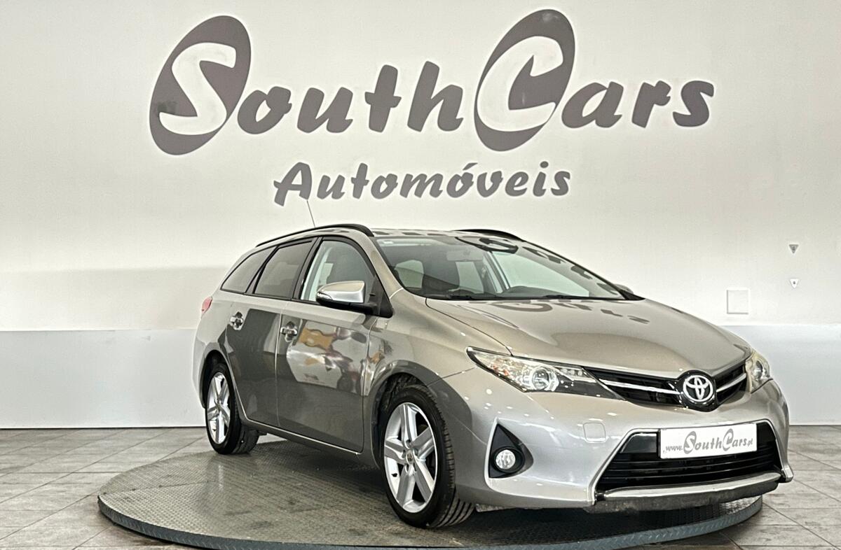 TOYOTA Auris 1.4 D-4D Comfort