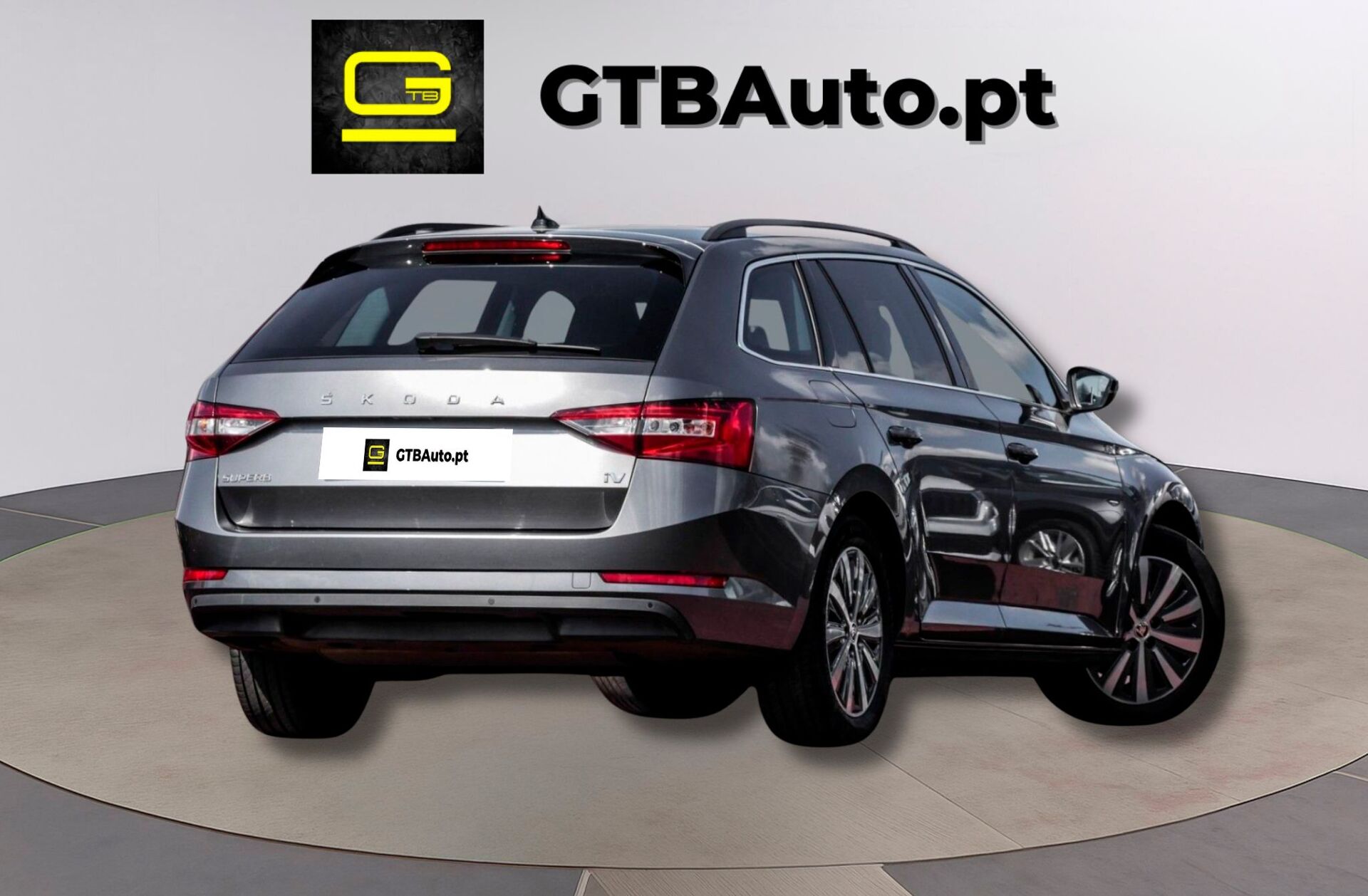 SKODA Superb 1.4 TSI iV DSG