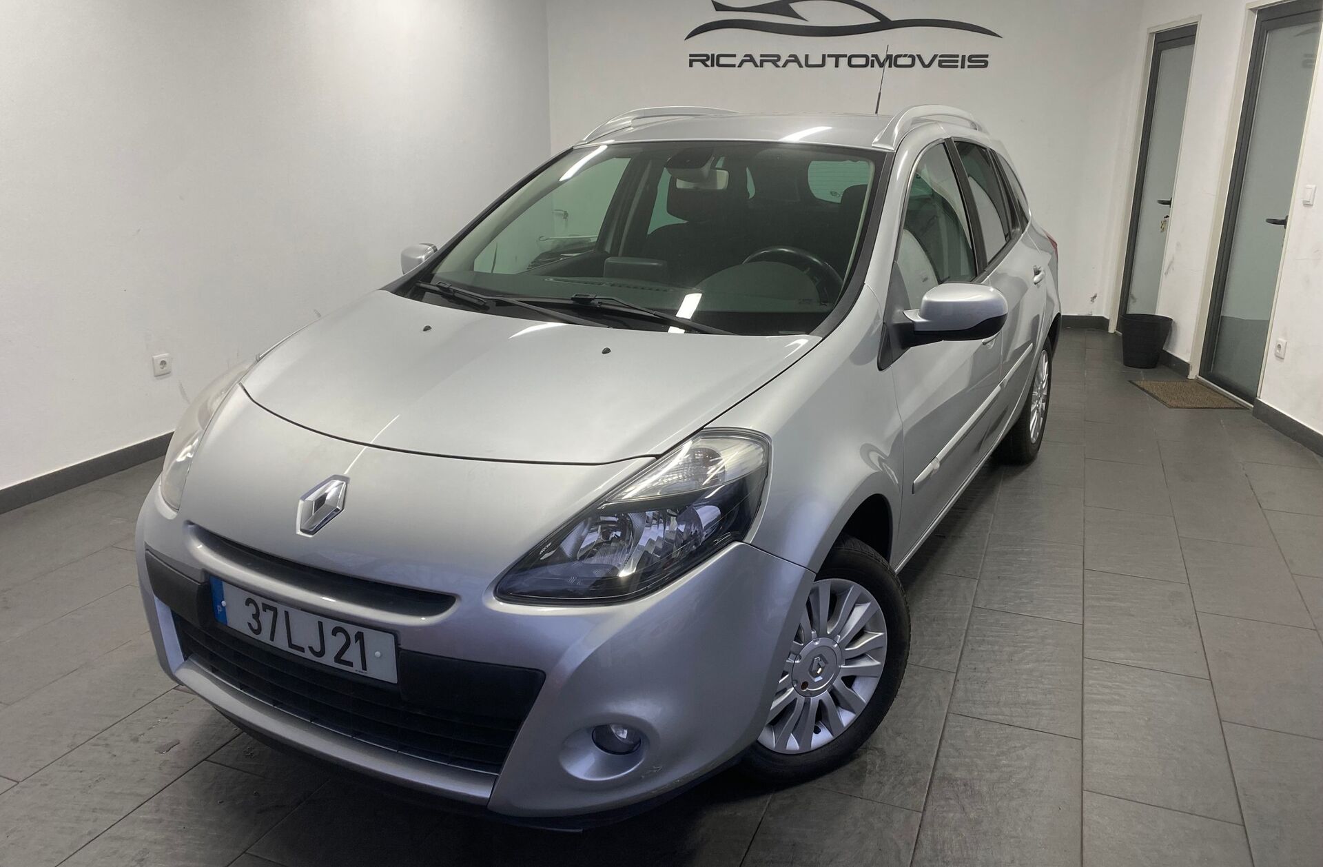 RENAULT Clio Break 1.2 16V Confort