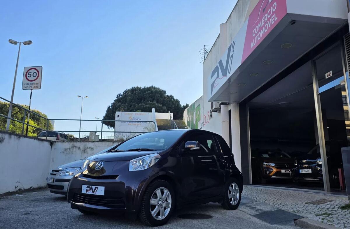 TOYOTA IQ 1.0 VVT-i 2 MultiDrive NAVI