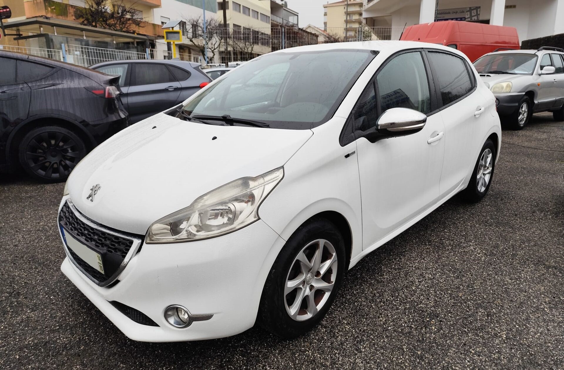 PEUGEOT 208 1.2 VTi SE Style