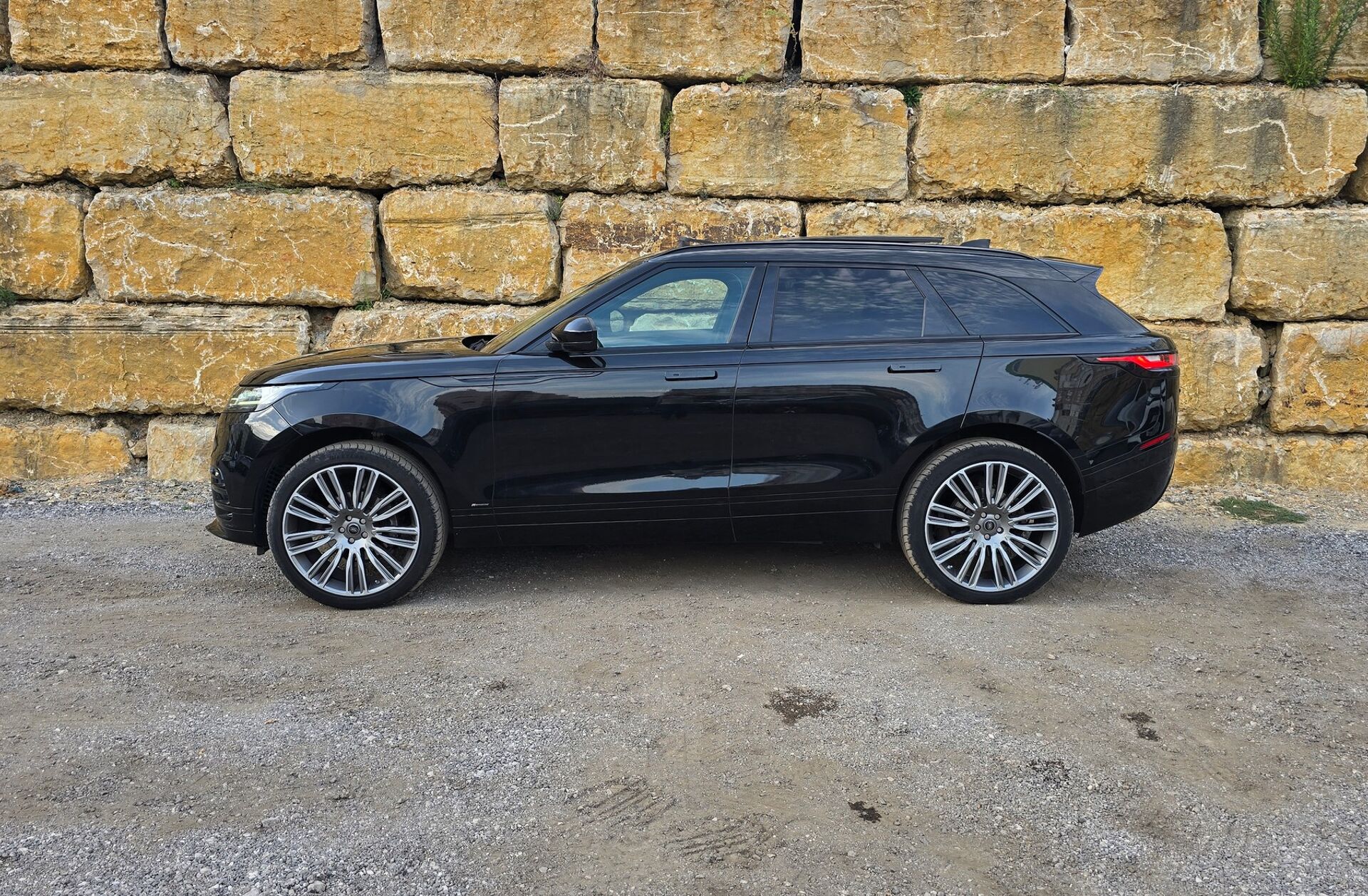 LAND ROVER Range Rover Velar 2.0 D R-Dynamic S