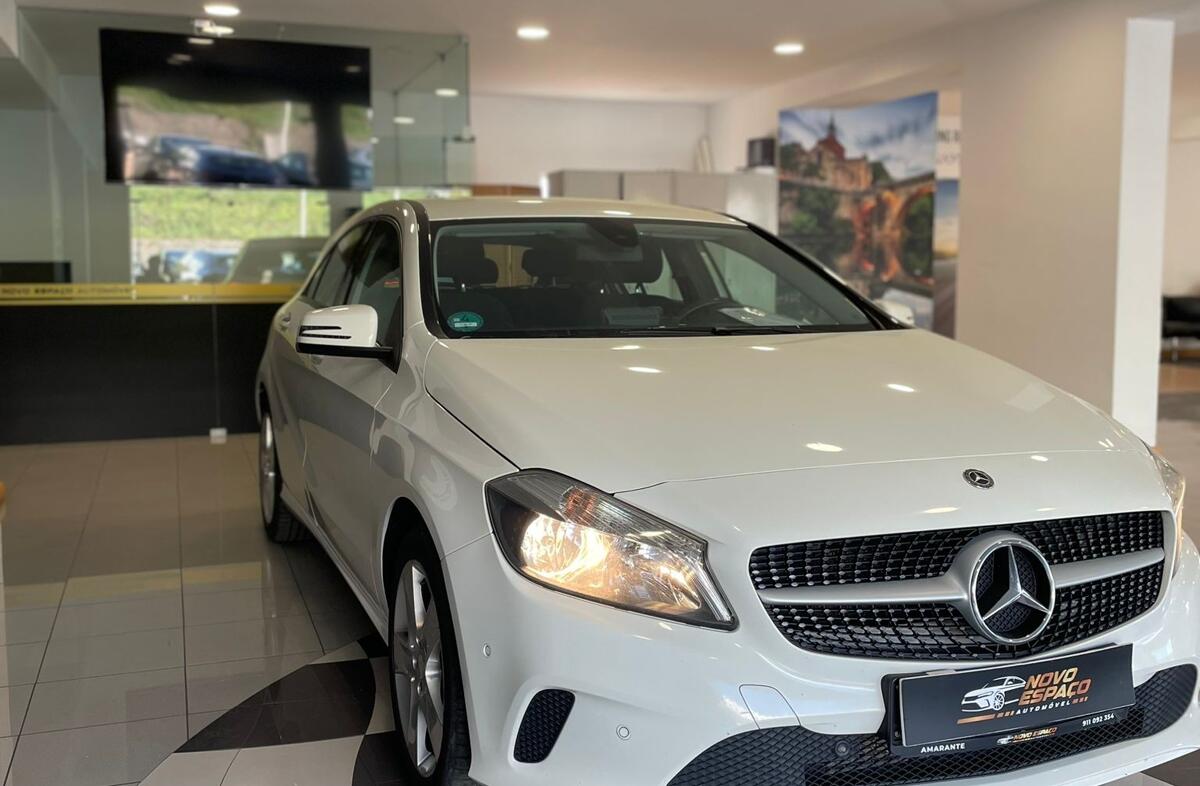 MERCEDES Classe A A 180 d Style