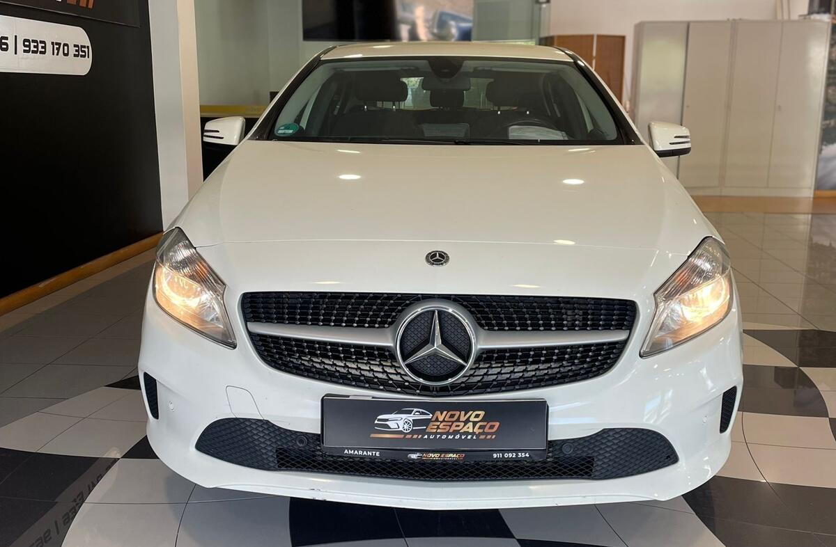 MERCEDES Classe A A 180 d Style