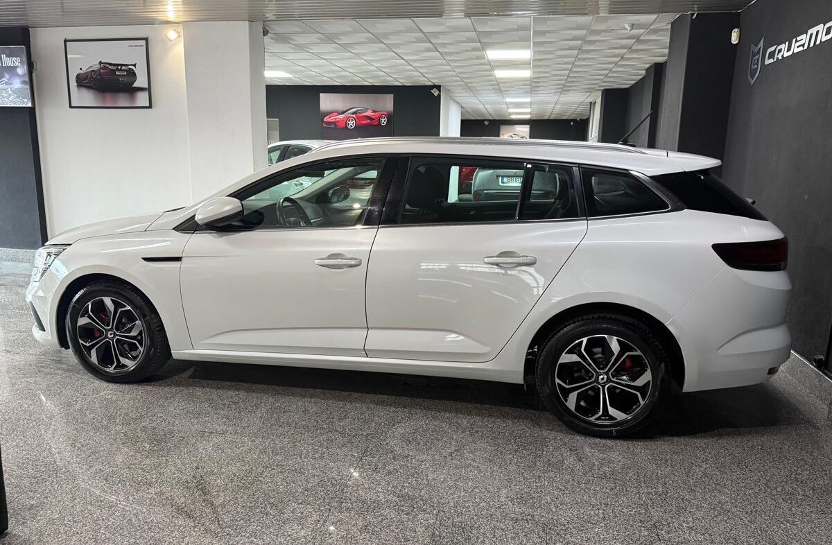 RENAULT Mégane 1.5 Blue dCi Intens EDC