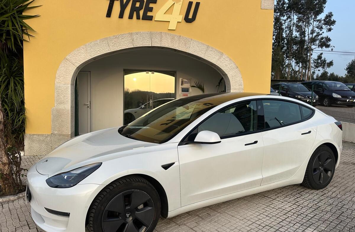 TESLA Model 3 Performance Dual Motor AWD