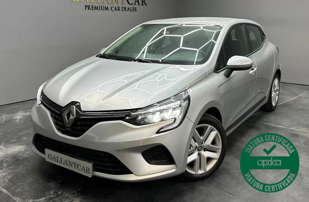 RENAULT Clio 1.6 E-Tech Intens