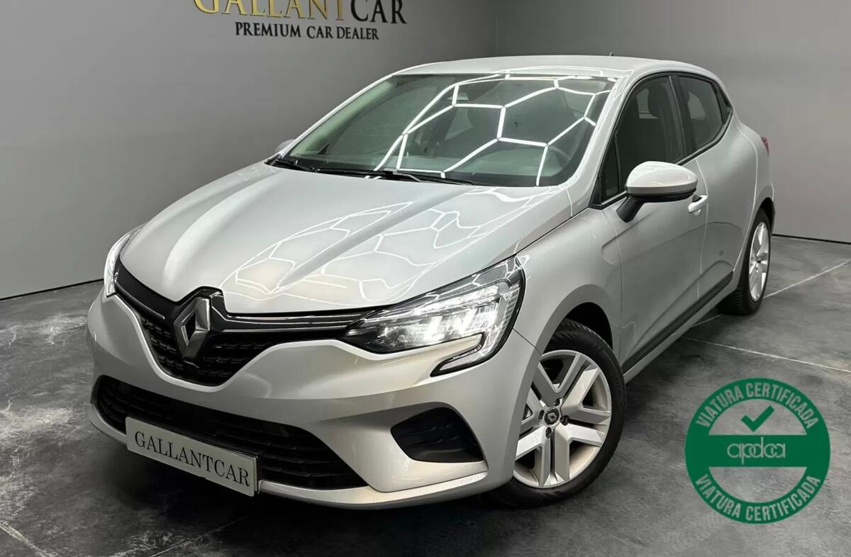 RENAULT Clio 1.6 E-Tech Intens