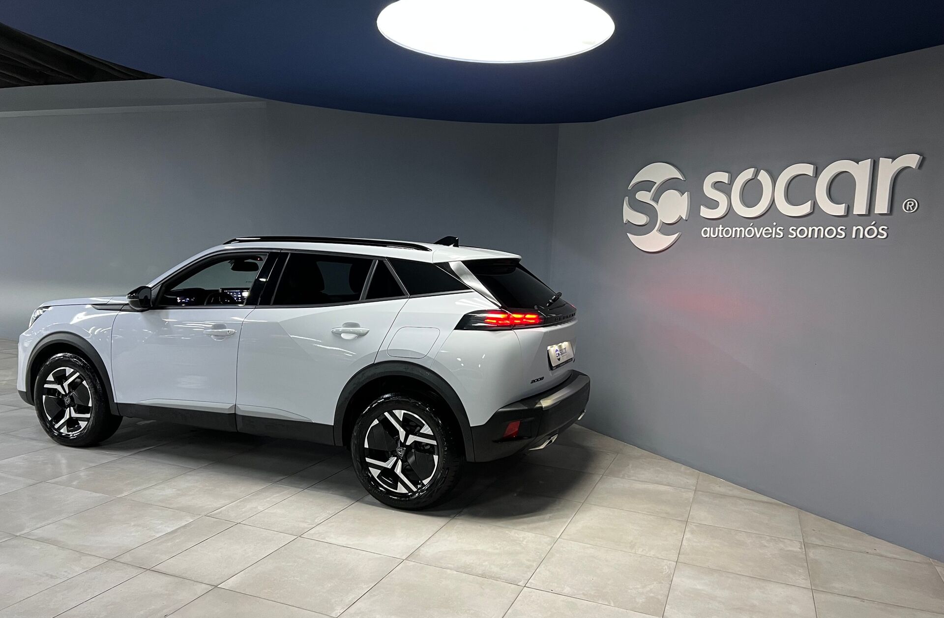 PEUGEOT 2008 1.2 Hybrid Allure e-DCS6