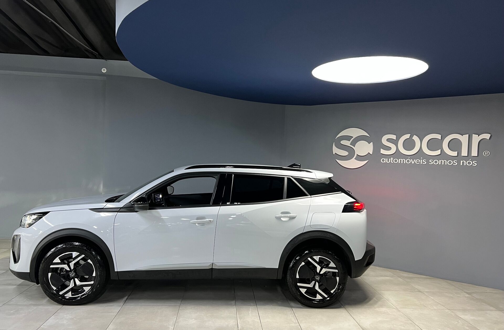 PEUGEOT 2008 1.2 Hybrid Allure e-DCS6