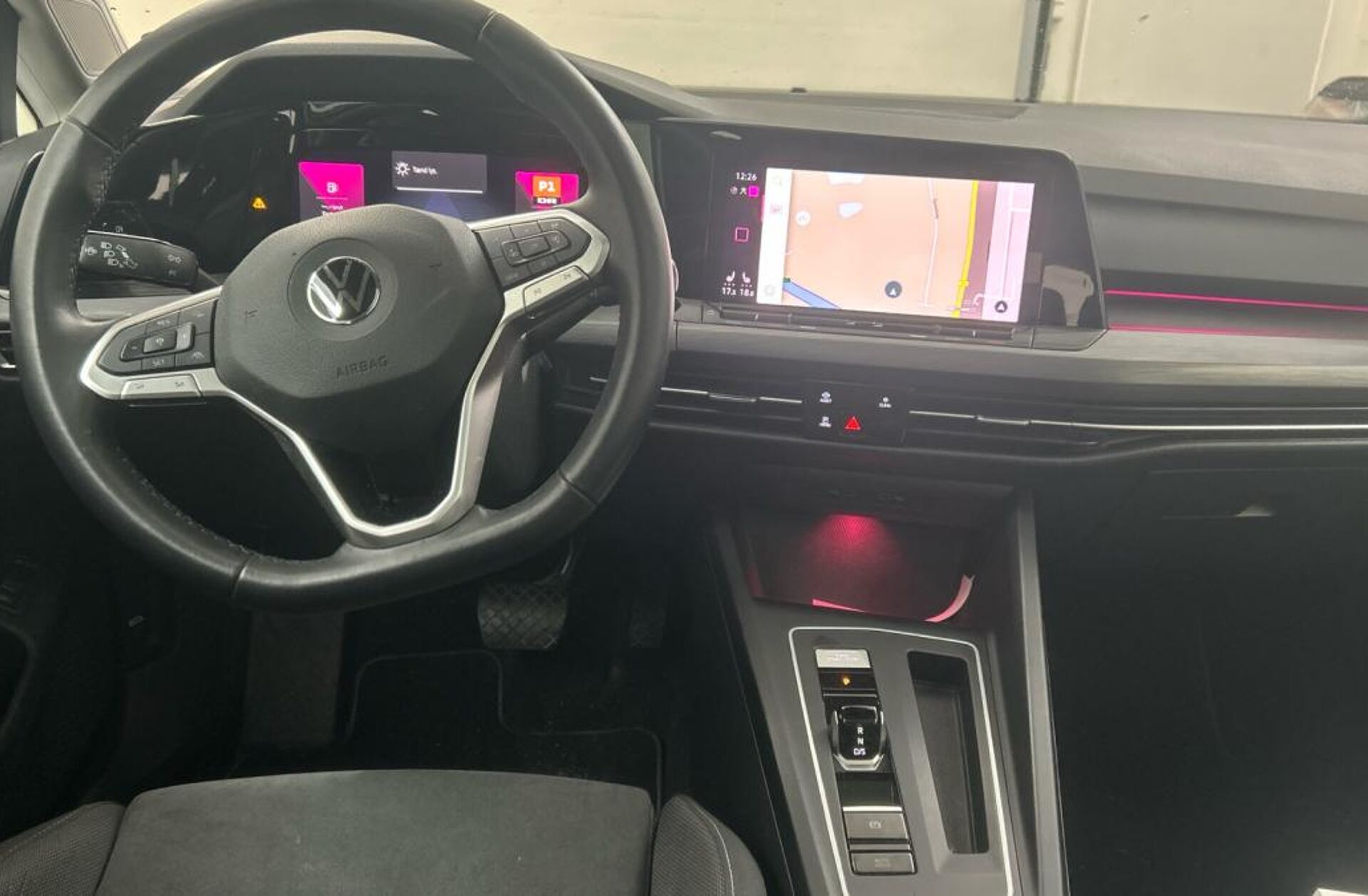 VOLKSWAGEN Golf 1.5 eTSI Style DSG