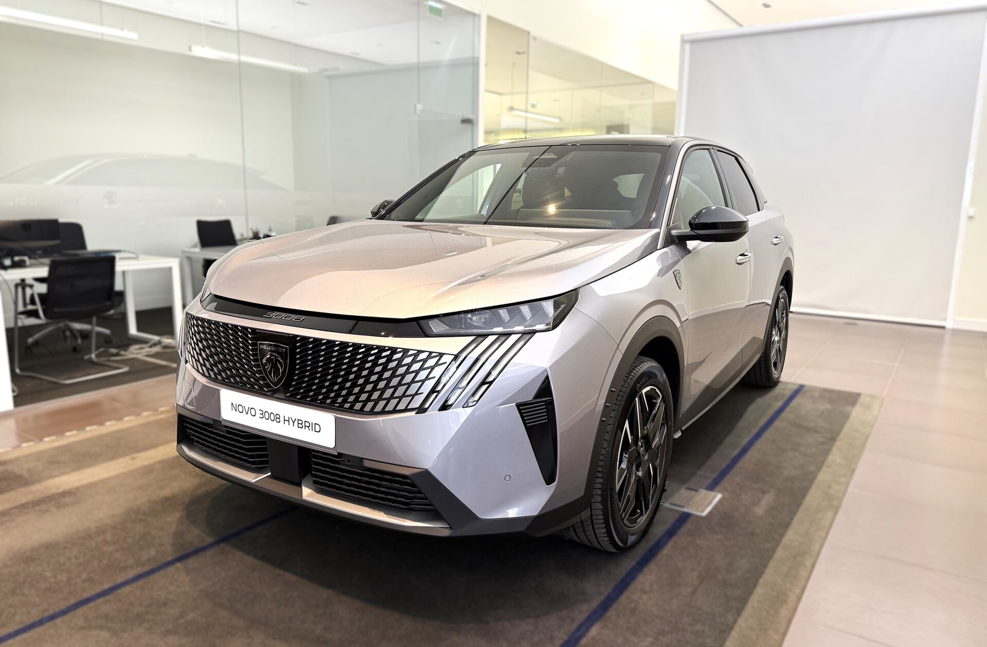 PEUGEOT 3008 1.2 Hybrid GT e-DCS6