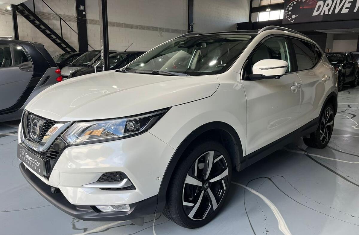 NISSAN Qashqai 1.5 dCi Tekna Premium