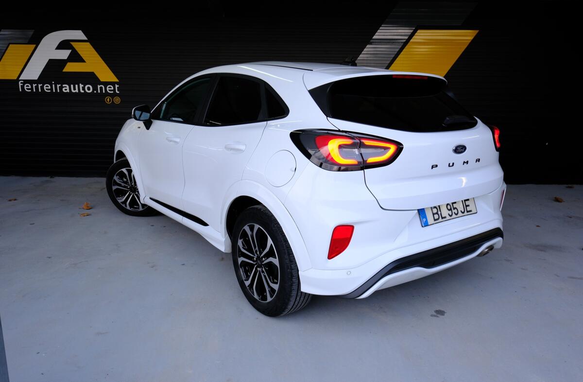 FORD Puma 1.0 EcoBoost mHEV ST-Line