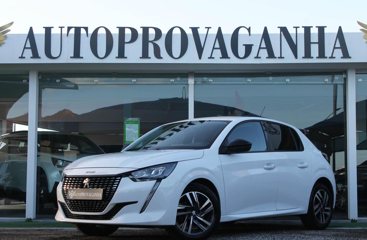 PEUGEOT 208 1.2 PureTech Allure Pack EAT8