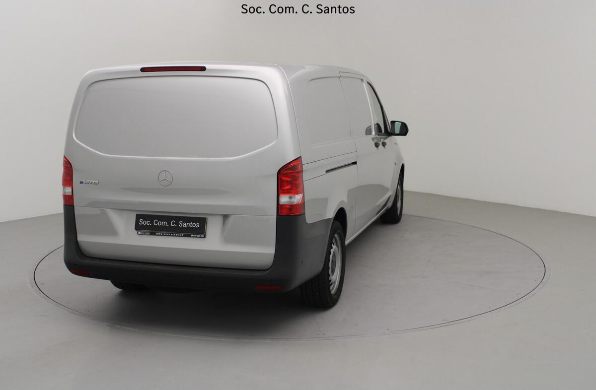 MERCEDES Vito e 111/32