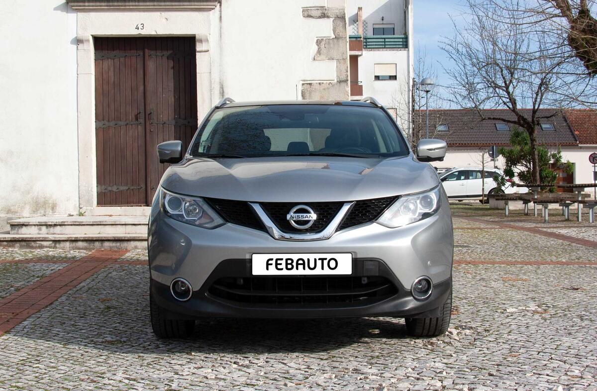 NISSAN Qashqai 1.5 dCi N-Connecta