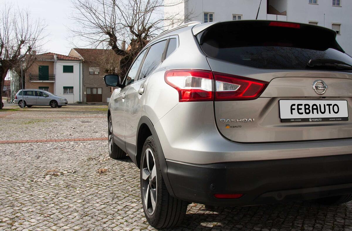 NISSAN Qashqai 1.5 dCi N-Connecta