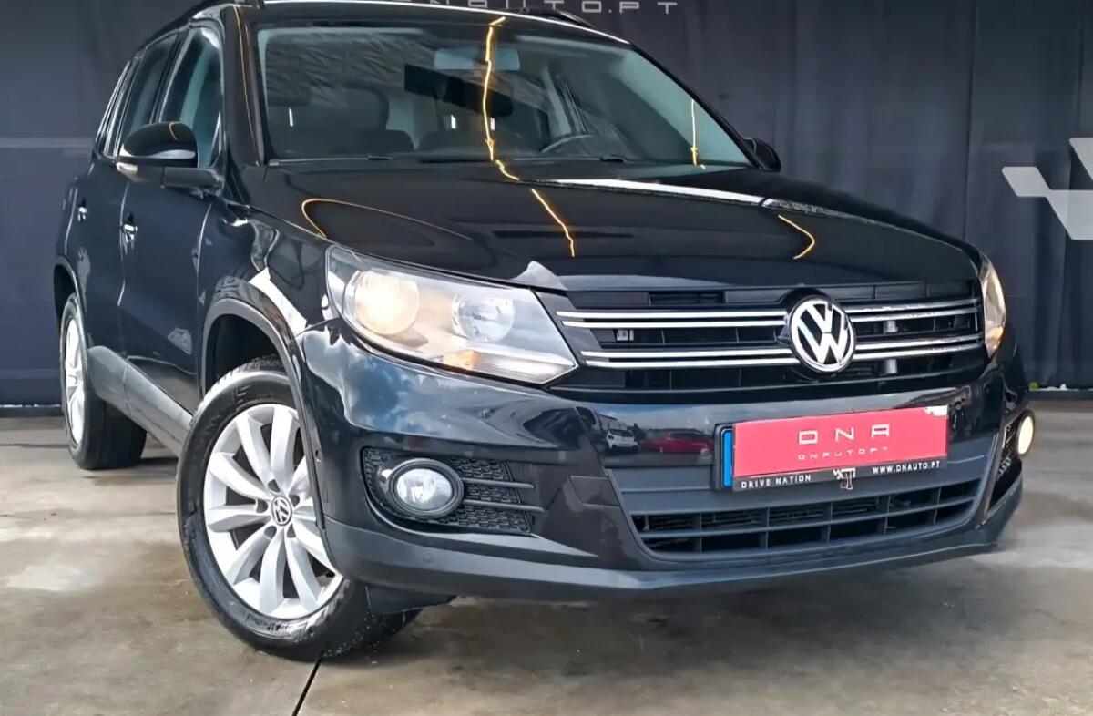 VOLKSWAGEN Tiguan 2.0 TDi Sport BlueMotion