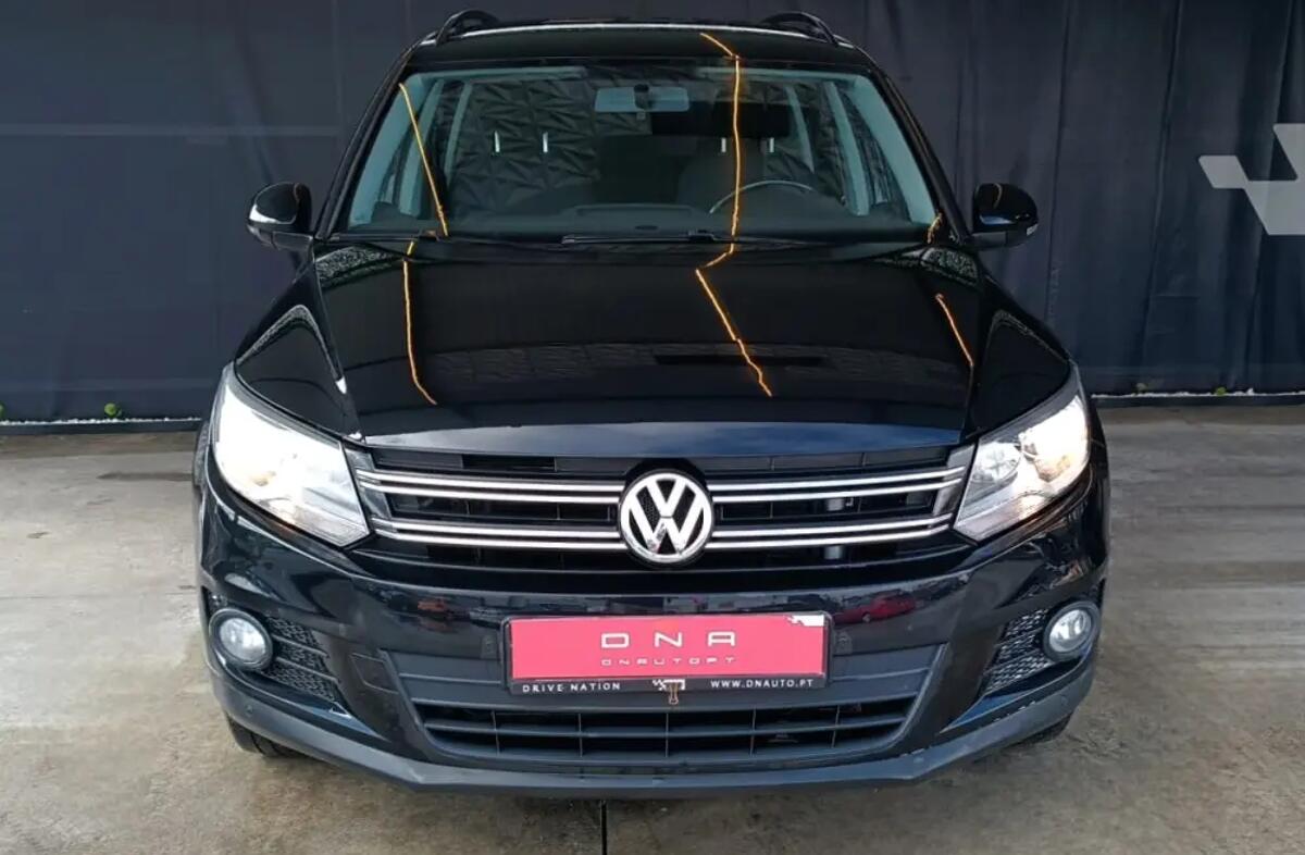VOLKSWAGEN Tiguan 2.0 TDi Sport BlueMotion