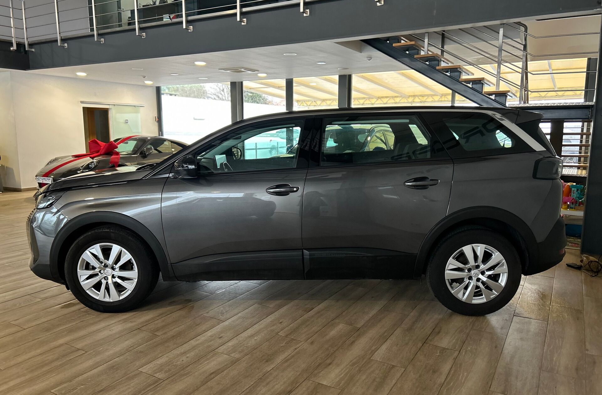 PEUGEOT 5008 1.5 BlueHDi Allure