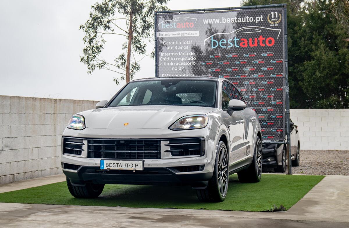 PORSCHE Cayenne E-Hybrid