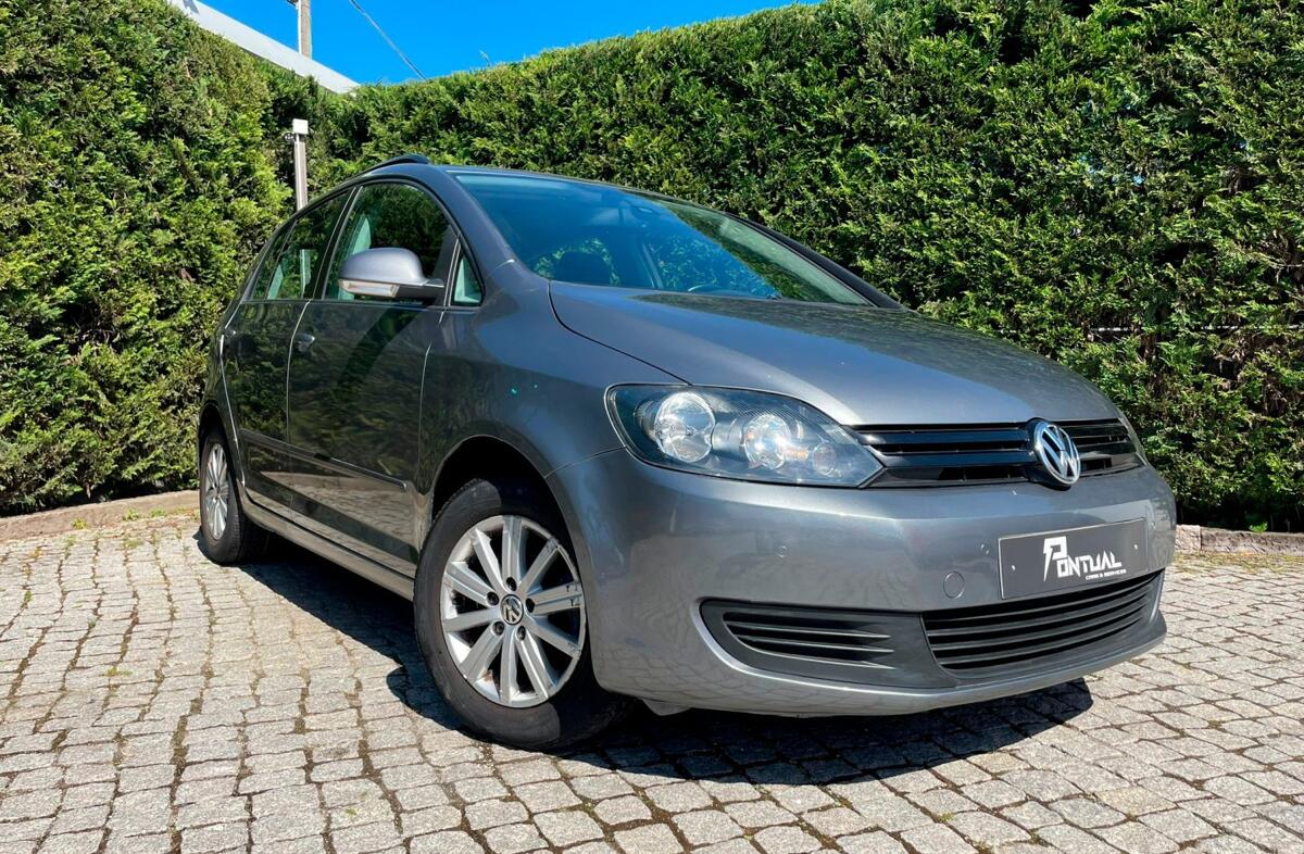 VOLKSWAGEN Golf 1.6 TDi Highline