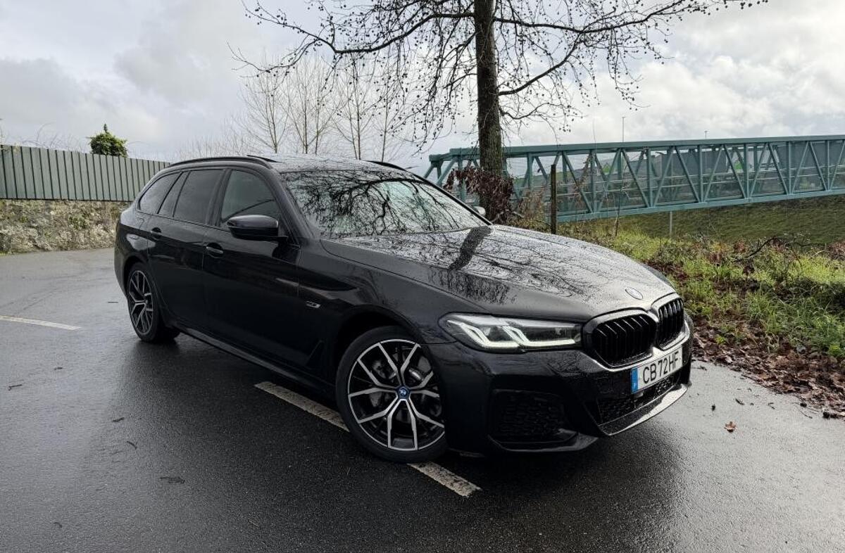 BMW Serie-5 530 e Pack Desportivo M