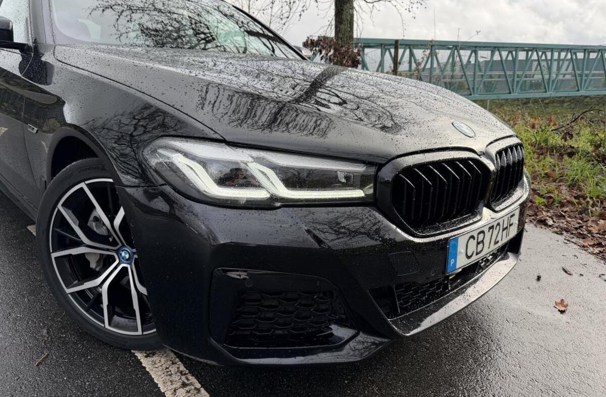 BMW Serie-5 530 e Pack Desportivo M