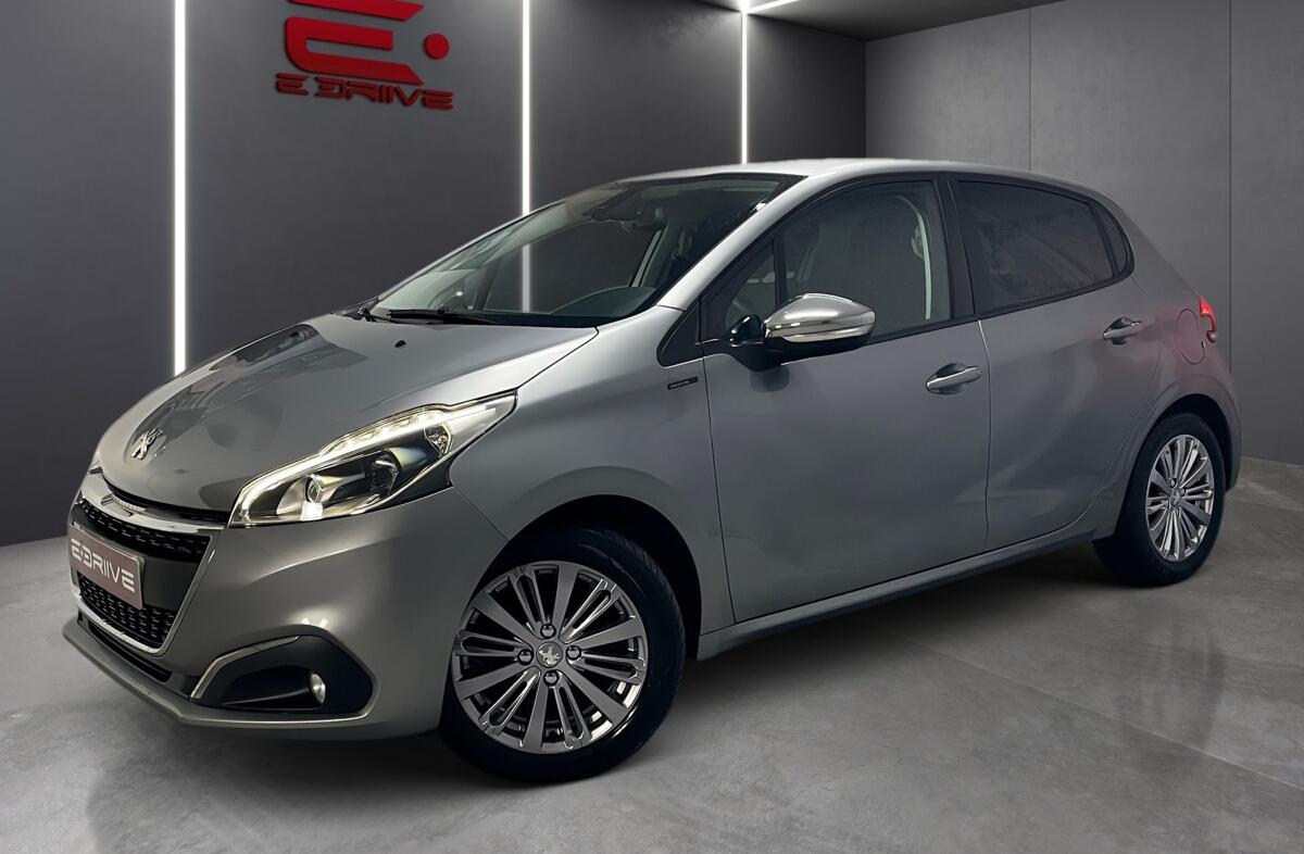 PEUGEOT 208 1.2 PureTech Allure