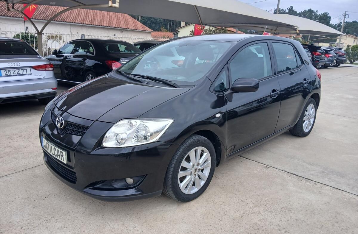 TOYOTA Auris 1.4 D-4D