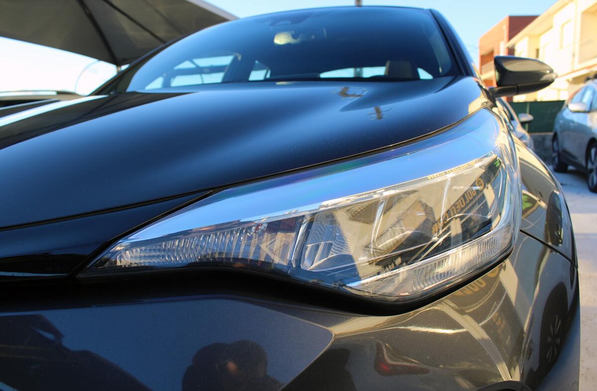 TOYOTA C-HR 1.8 Hybrid Exclusive