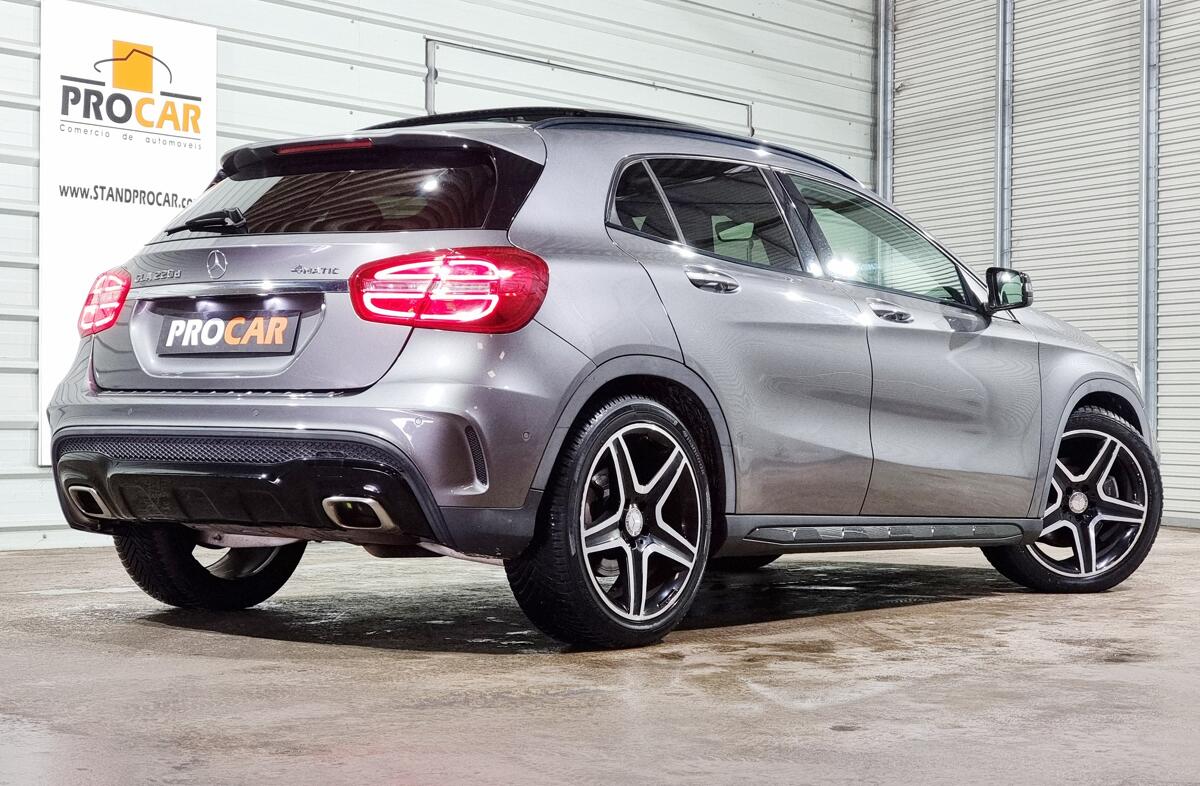 MERCEDES Classe GLA GLA 220 CDi AMG Line 4-Matic