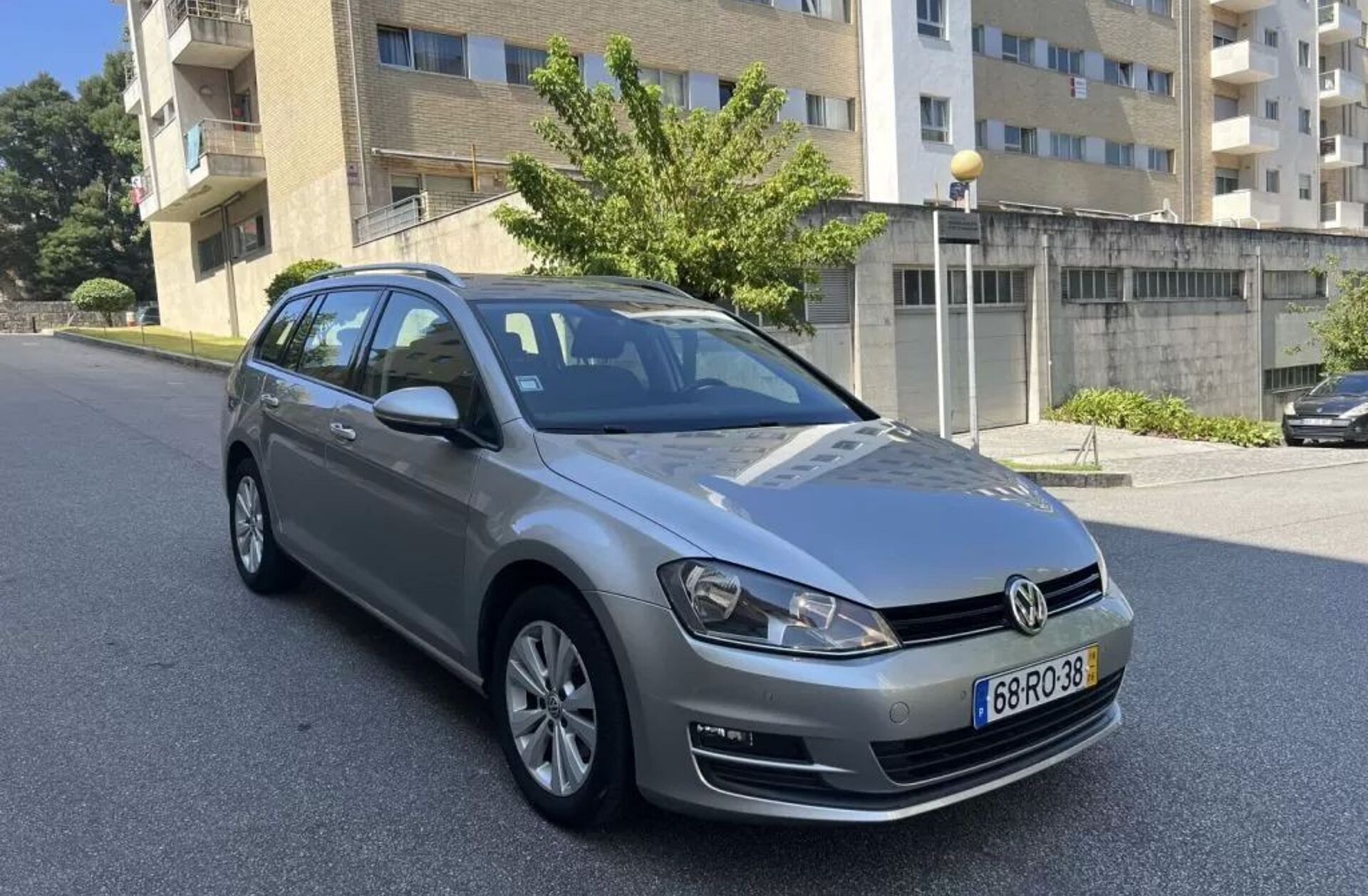 VOLKSWAGEN Golf 1.6 TDi GPS Edition DSG