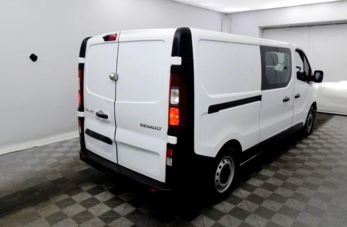 RENAULT Trafic 2.0 Blue dCi L2H1 IP