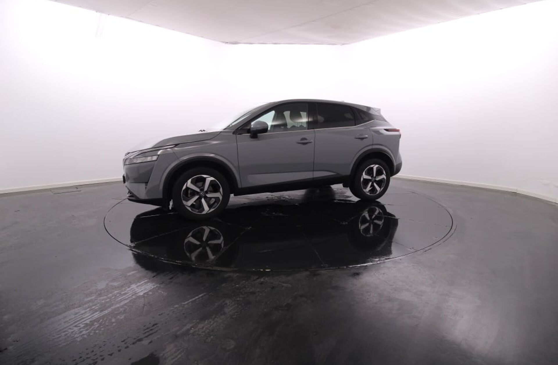 NISSAN Qashqai 1.3 DIG-T N-Connecta LED Xtronic