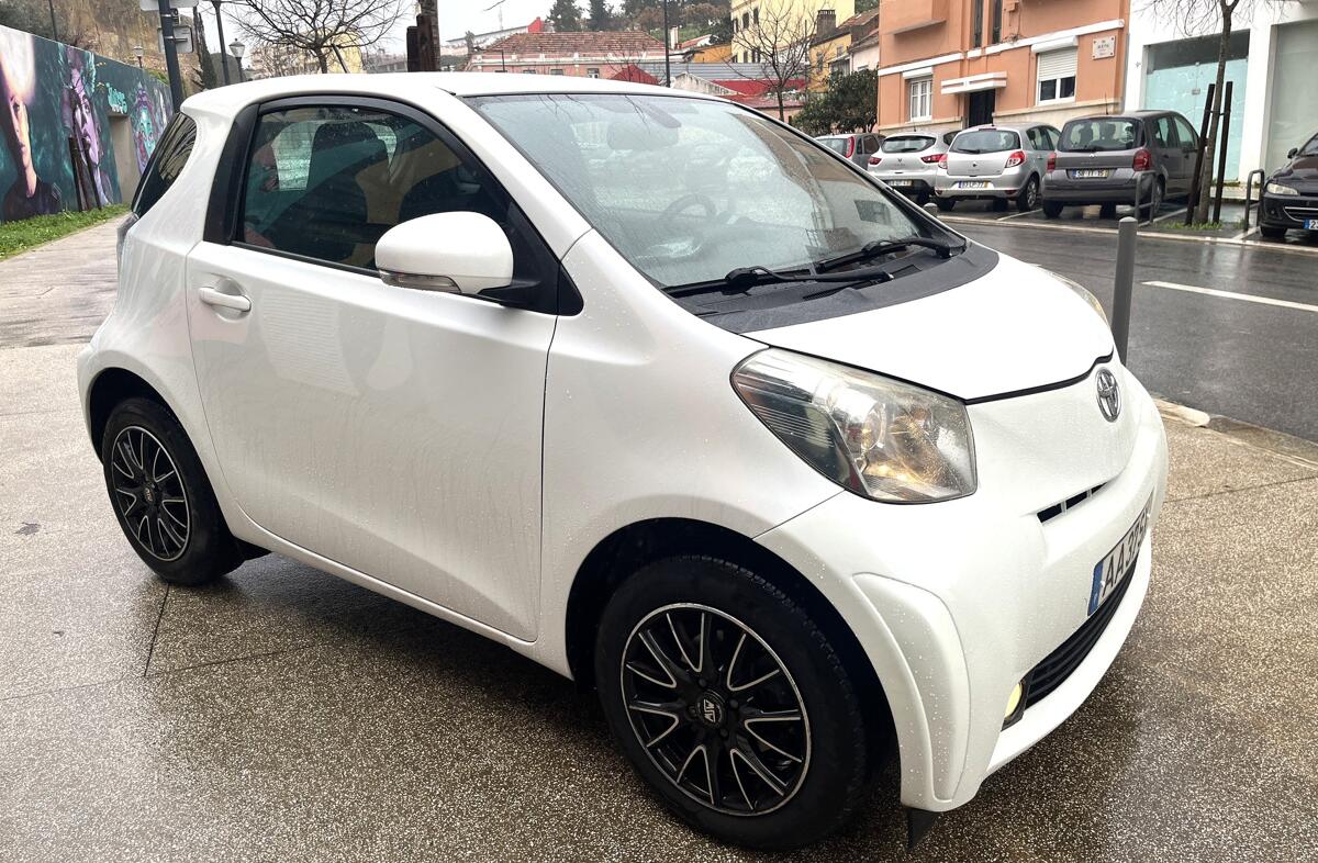 TOYOTA IQ 1.0 VVT-i 2 EP