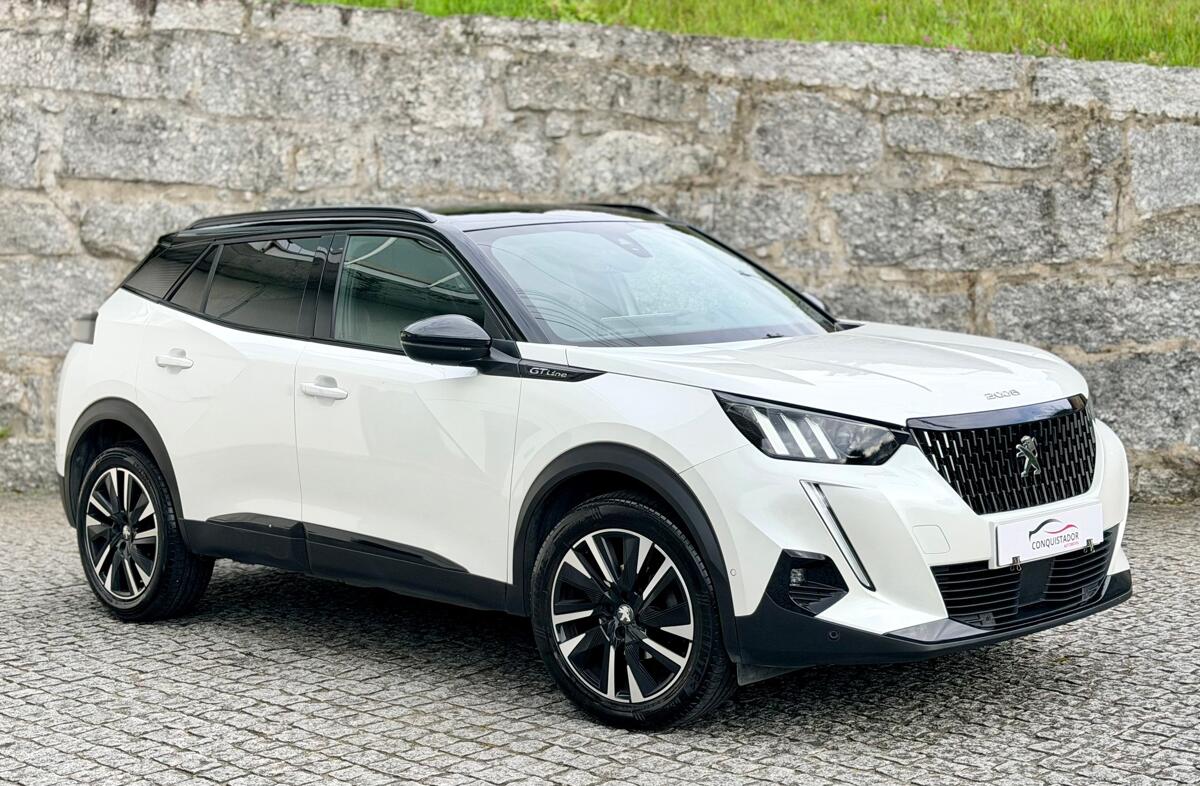 PEUGEOT 2008 1.2 PureTech GT Line