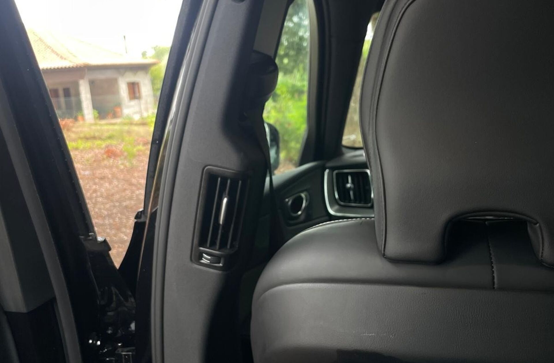 VOLVO XC60 2.0 T6 PHEV Black Edition AWD