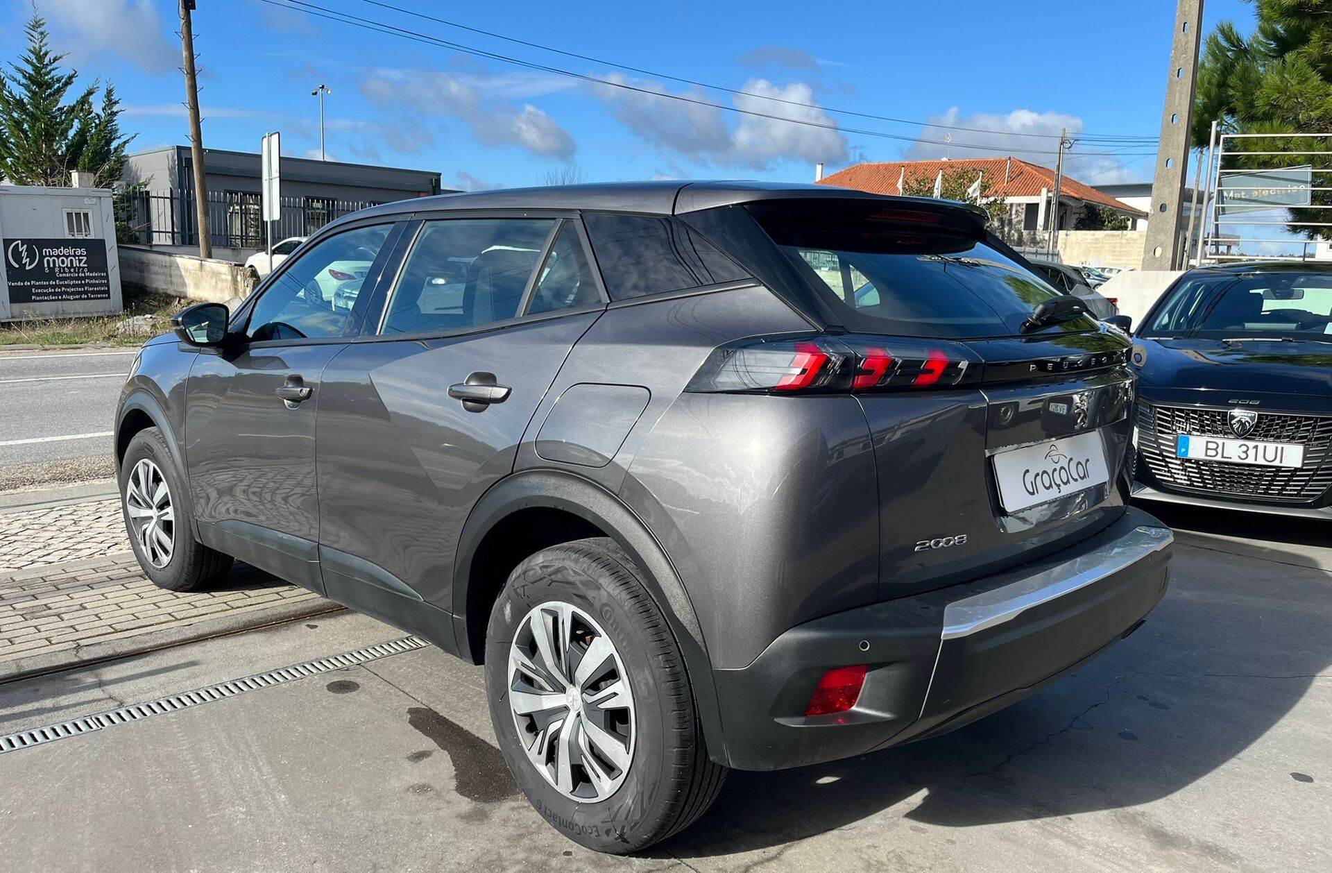 PEUGEOT 2008 1.2 PureTech Active