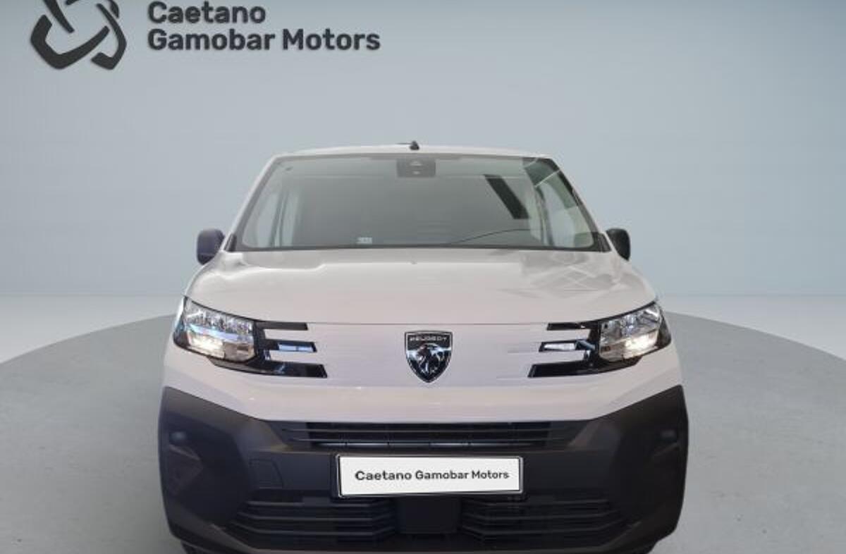 PEUGEOT Partner e- 50 kWh Longa