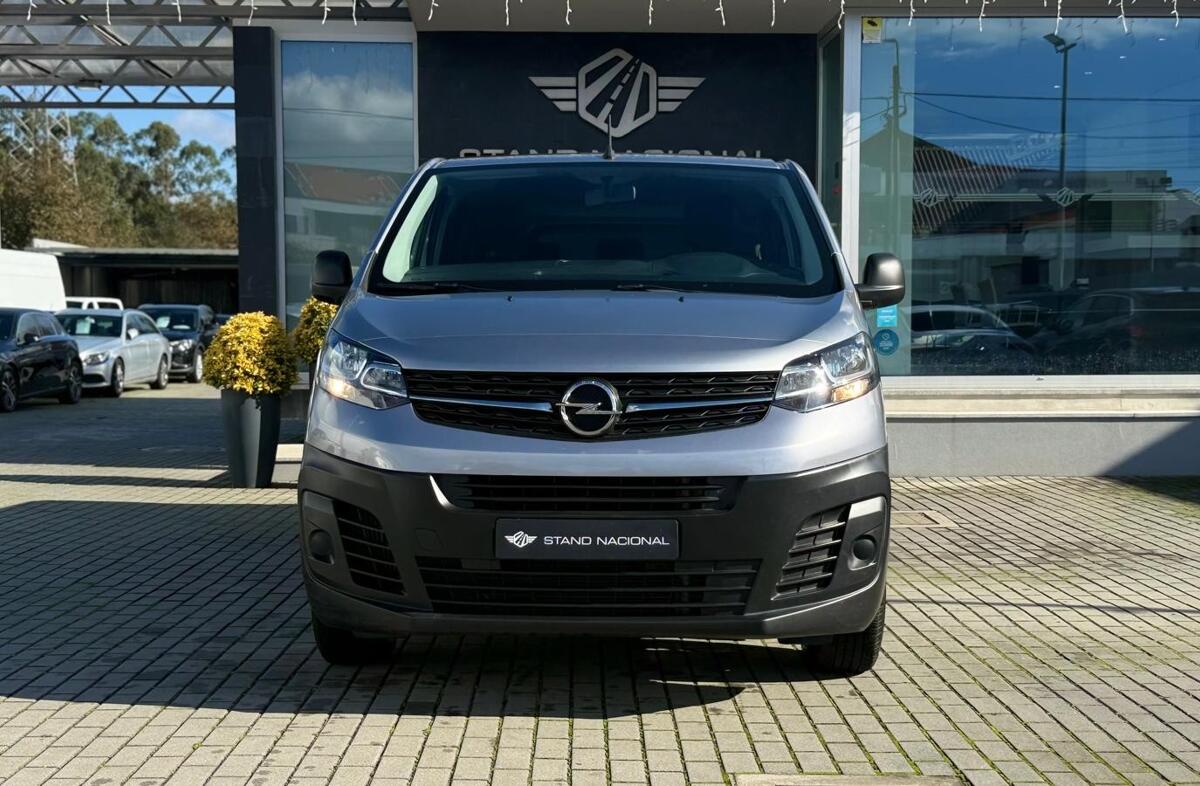 OPEL Vivaro 1.5 CDTi L3H1 Essentia