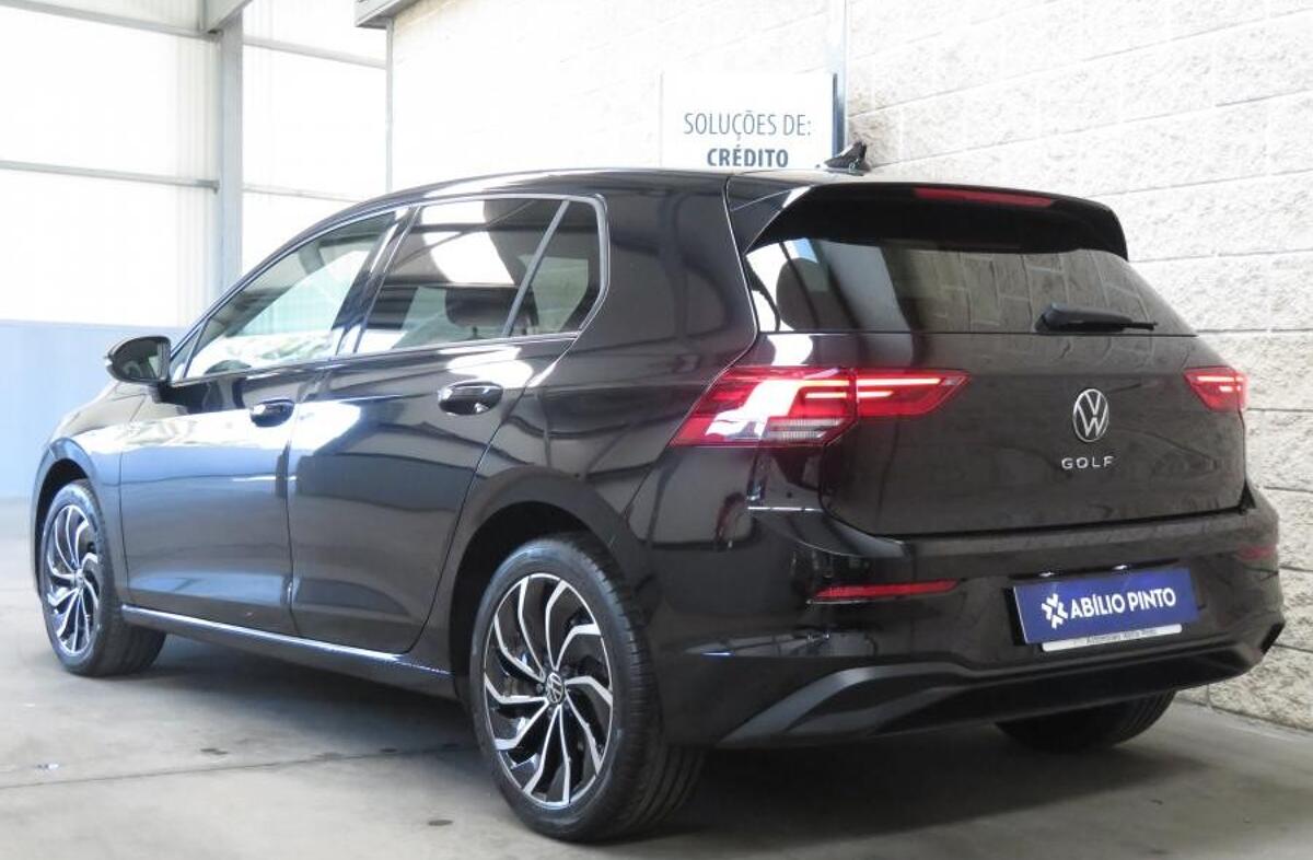 VOLKSWAGEN Golf 1.0 TSI Life