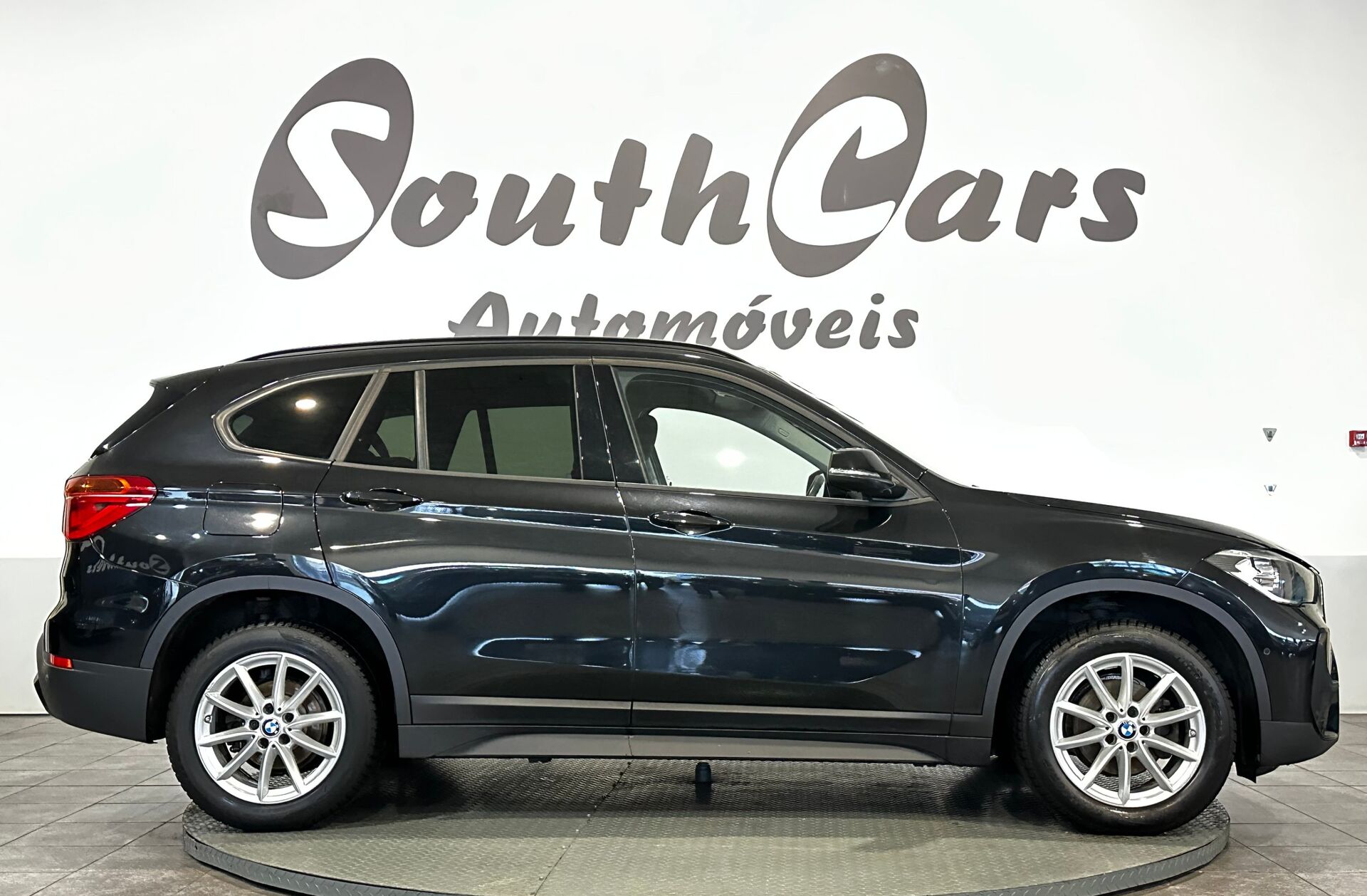 BMW X1 16 d sDrive Advantage